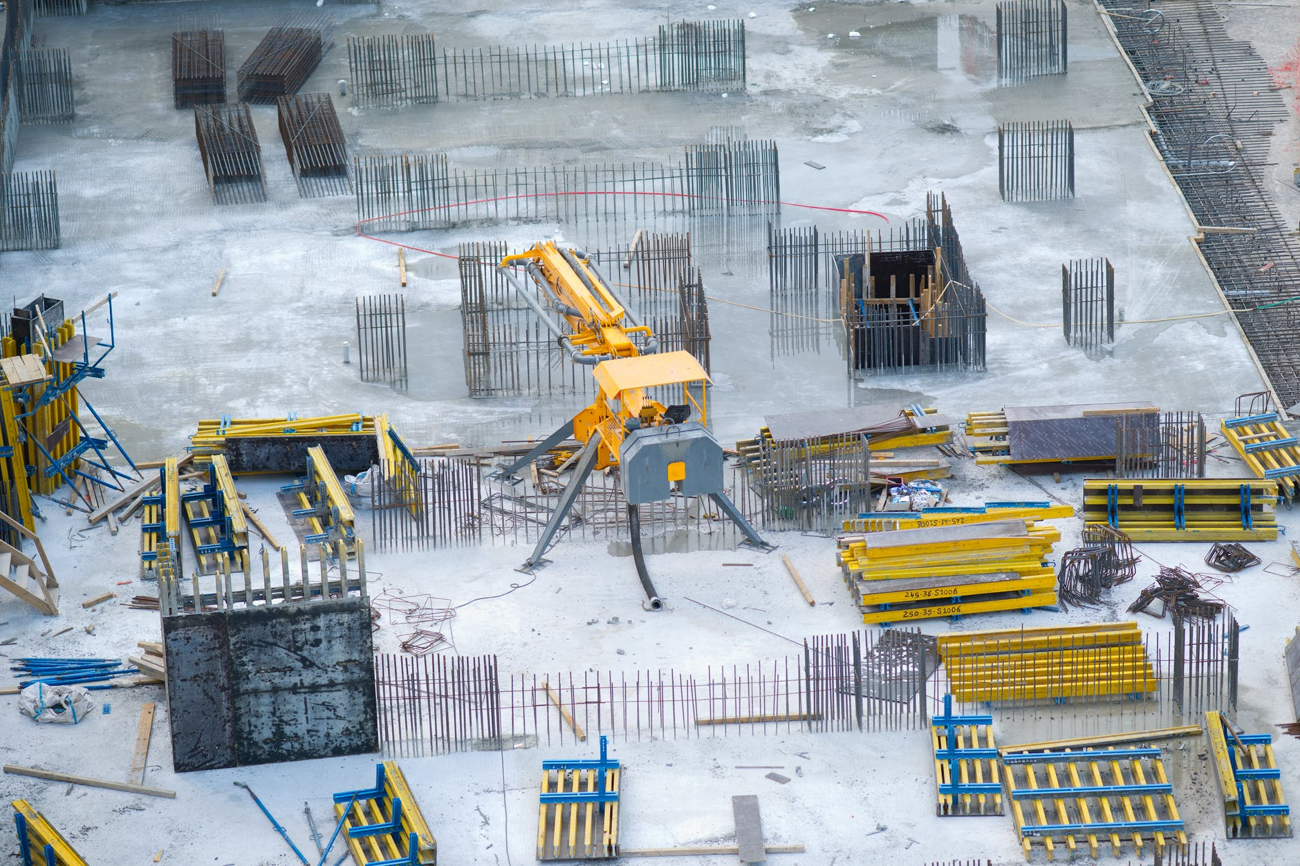new-build-houses-3HYUECX (1)